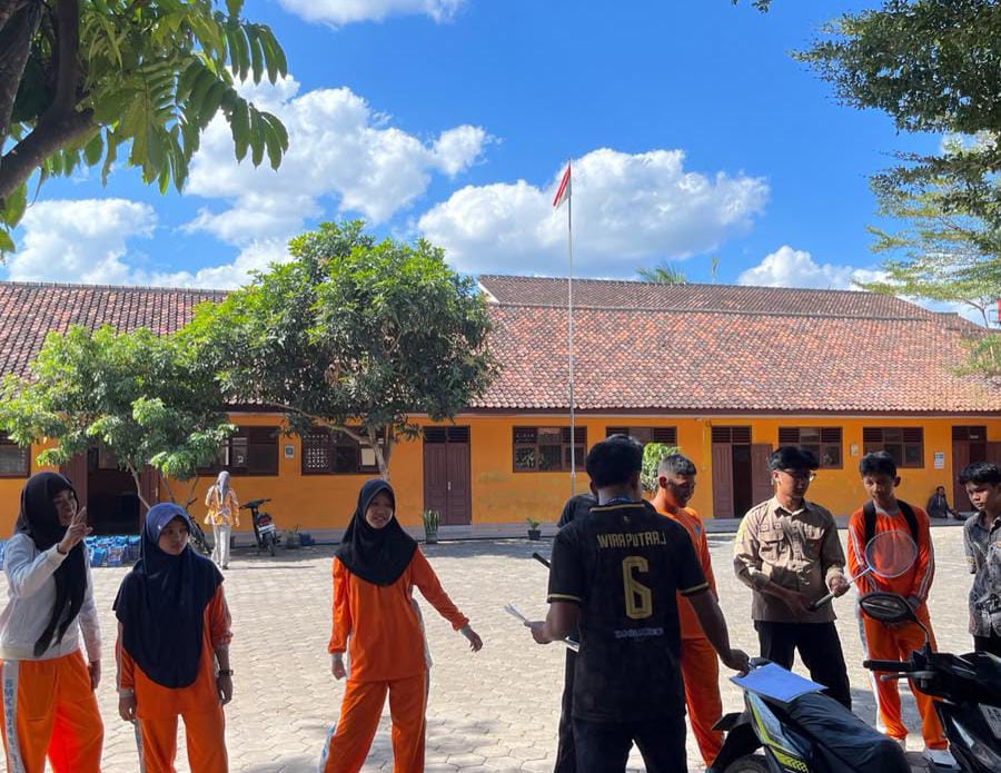 Ekstrakurikuler Bulu Tangkis